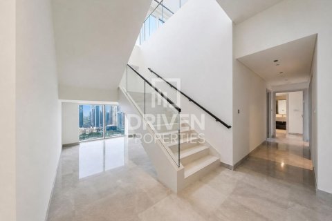 Penthouse de 4 dormitorios en EMAAR Beachfront, UAE No. 223306