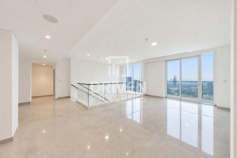 Penthouse de 4 dormitorios en EMAAR Beachfront, UAE No. 223306 9