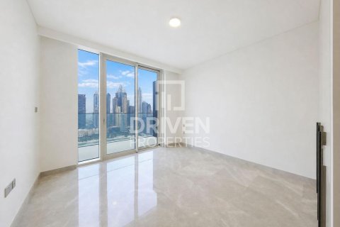 Penthouse de 4 dormitorios en EMAAR Beachfront, UAE No. 223306 16