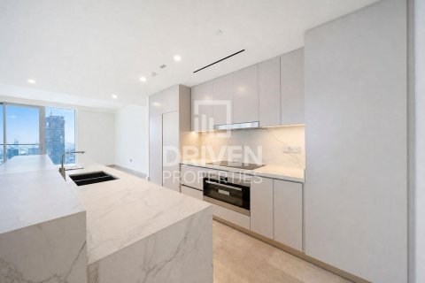 Penthouse de 4 dormitorios en EMAAR Beachfront, UAE No. 223306 7