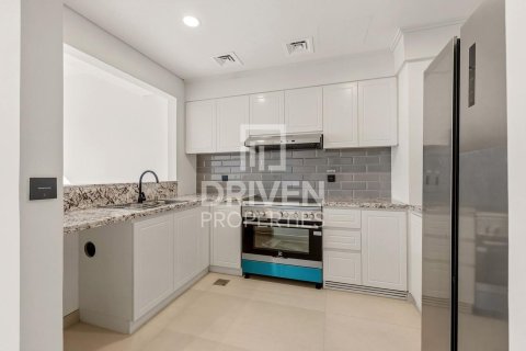 5 bedrooms Townhouse in Damac Lagoons, UAE No. 212887 6