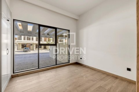 5 bedrooms Townhouse in Damac Lagoons, UAE No. 212887 16