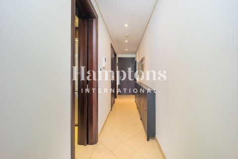 Apartment de 2 dormitorios en The Views 1, UAE No. 222329 6