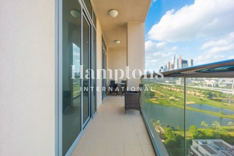 Apartment de 2 dormitorios en The Views 1, UAE No. 222329 3