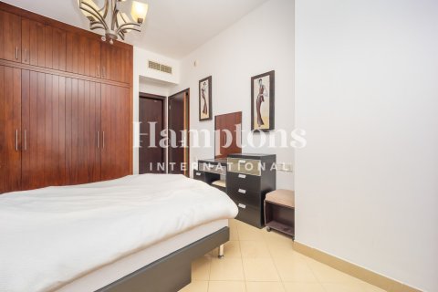 Apartment de 2 dormitorios en The Views 1, UAE No. 222329 14
