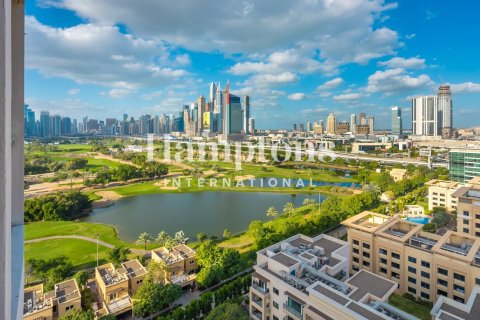 Apartment de 2 dormitorios en The Views 1, UAE No. 222329 5