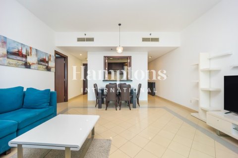 Apartment de 2 dormitorios en The Views 1, UAE No. 222329 9