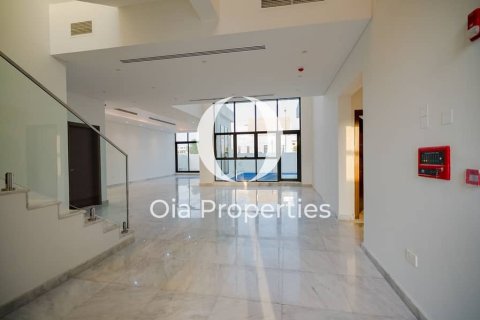 Villa de 5 chambres à Yas Island, UAE No. 114963 24