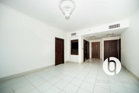 Квартира с 2 спальнями в Old Town, ОАЭ №151508 3