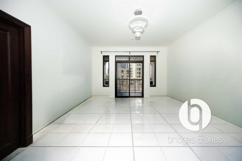 Квартира с 2 спальнями в Old Town, ОАЭ №151508 4