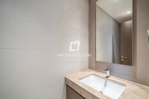 Appartement de 2 chambres à EMAAR Beachfront, UAE No. 130114 15