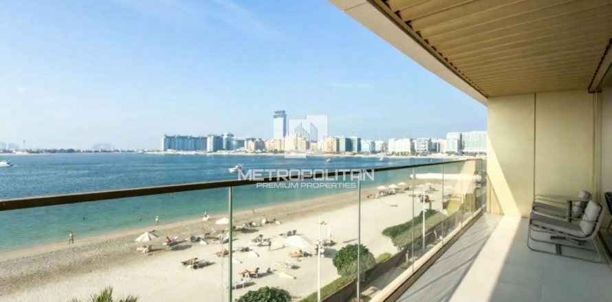 Appartement de 2 chambres à EMAAR Beachfront, UAE No. 130114