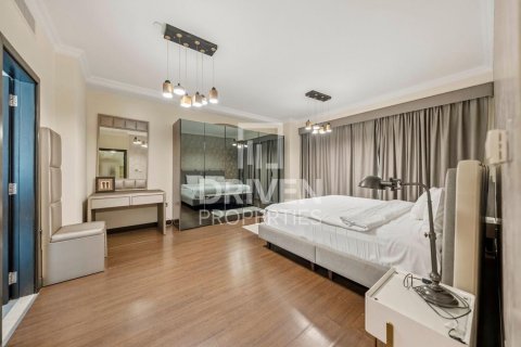 Duplex de 4 chambres à Rimal, UAE No. 211392 8