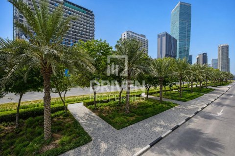 Apartment de 2 dormitorios en SOL Avenue, UAE No. 223320 4