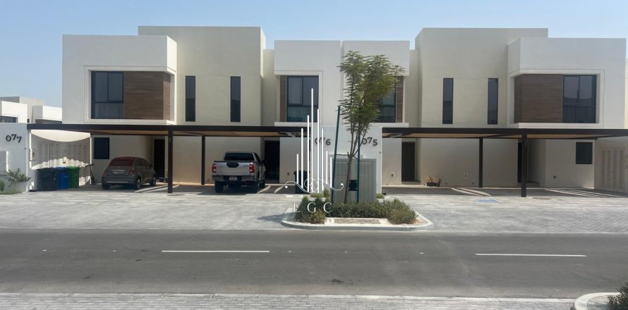 3 bedrooms Villa on the Yas Island, UAE No. 77326