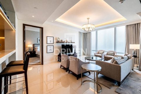 Квартира с 3 спальнями в The Address Residence Fountain Views, ОАЭ №218577 8
