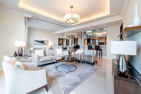 Квартира с 3 спальнями в The Address Residence Fountain Views, ОАЭ №218577