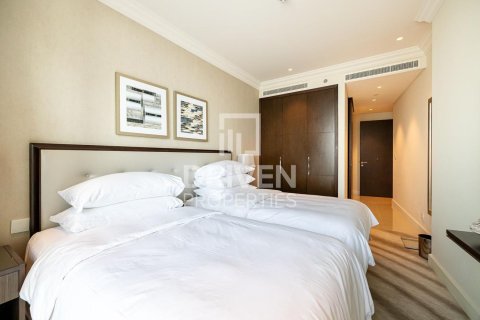 Квартира с 3 спальнями в The Address Residence Fountain Views, ОАЭ №218577 15