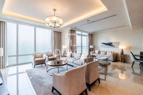 Квартира с 3 спальнями в The Address Residence Fountain Views, ОАЭ №218577 18