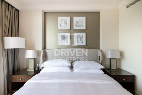 Квартира с 3 спальнями в The Address Residence Fountain Views, ОАЭ №218577 11