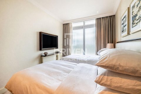 Квартира с 3 спальнями в The Address Residence Fountain Views, ОАЭ №218577 13
