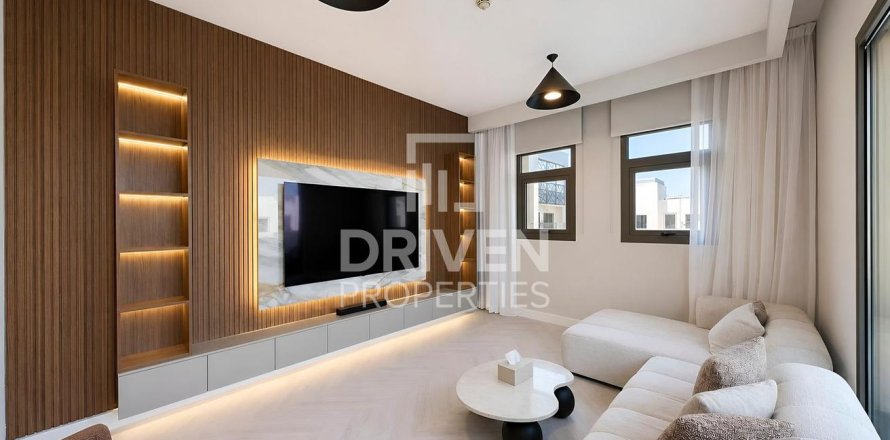 Apartment de 3 dormitorios en Zahra Apartments, UAE No. 218344