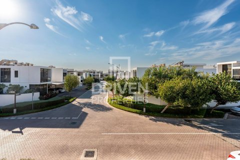 Villa de 5 dormitorios en Dubai, UAE No. 218026 3