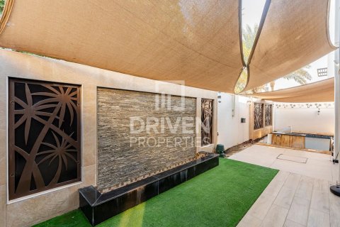 Villa de 5 dormitorios en Dubai, UAE No. 218026 28