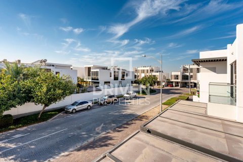 Villa de 5 dormitorios en Dubai, UAE No. 218026 4