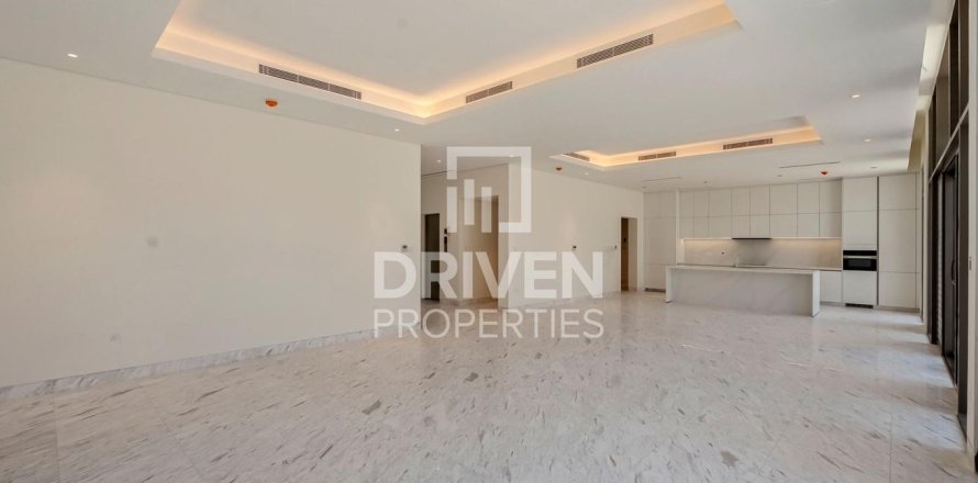 Villa de 5 dormitorios en District One, UAE No. 225481