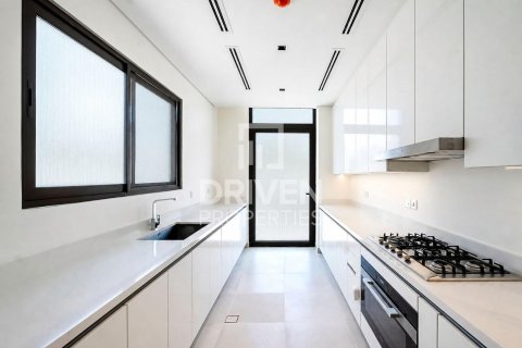 Villa de 5 dormitorios en District One, UAE No. 225481 17