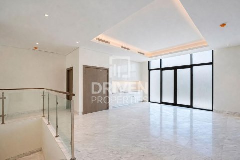 Villa de 5 dormitorios en District One, UAE No. 225481 3
