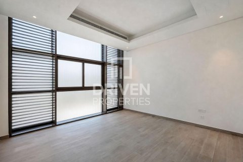 Villa de 5 dormitorios en District One, UAE No. 225481 14