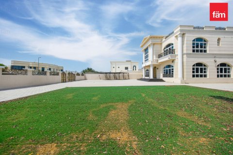 5 bedrooms Villa in Al Barsha, UAE No. 198643 15