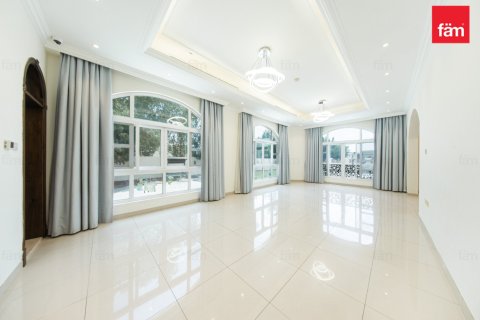 5 bedrooms Villa in Al Barsha, UAE No. 198643 20
