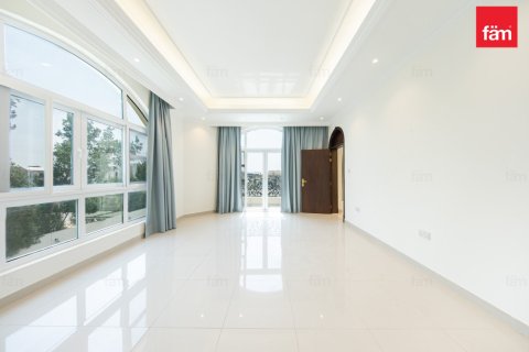 5 bedrooms Villa in Al Barsha, UAE No. 198643 11