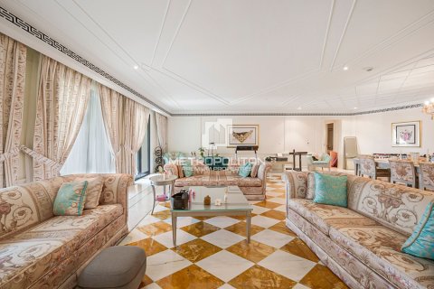 Apartment de 3 dormitorios en Palazzo Versace, UAE No. 128373