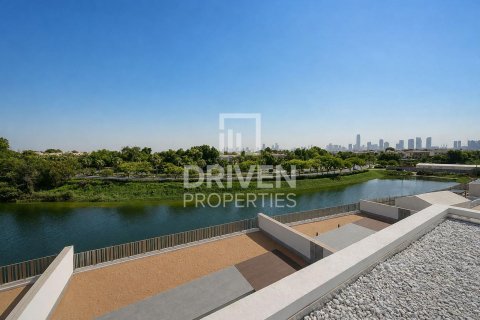 Villa de 5 dormitorios en Jumeirah Park, UAE No. 223317 3