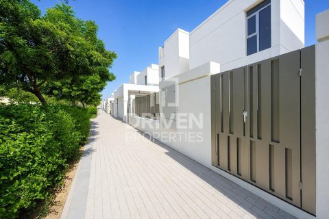 Villa de 5 dormitorios en Jumeirah Park, UAE No. 223317 4