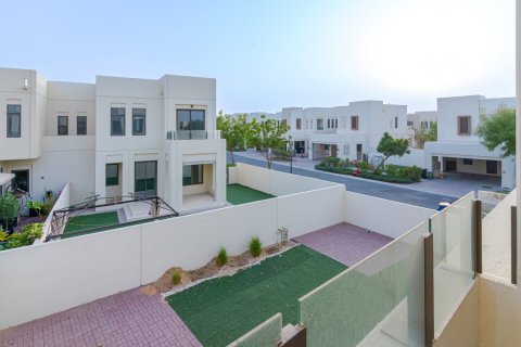 Townhouse de 4 dormitorios en Mira Oasis, UAE No. 167833 6