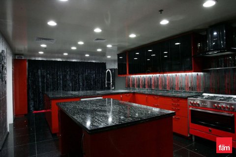 Пентхаус с 4 спальнями в Dubai Sports City, ОАЭ №111457 11