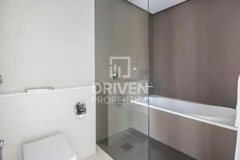 2 bedrooms Apartment in West Avenue Tower, UAE No. 212002 15