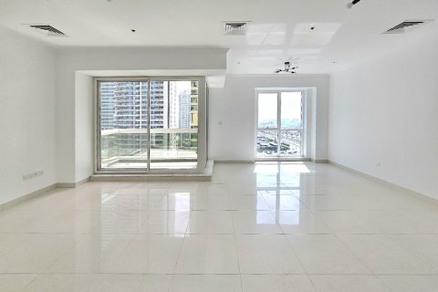 Apartment de 2 dormitorios en Jumeirah Lake Towers, UAE No. 215303 11