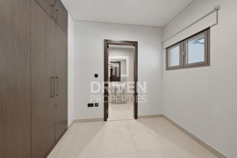 Villa de 4 dormitorios en Golf Place, UAE No. 212024 14