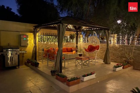Villa de 5 chambres à Dubai, UAE No. 205705 13