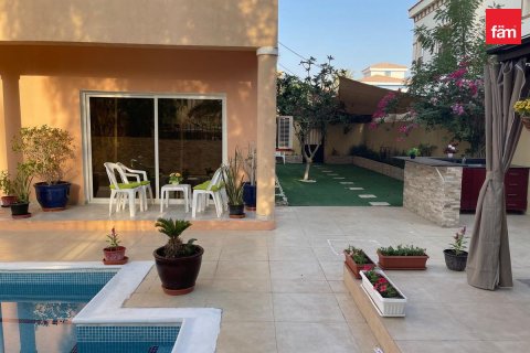 Villa de 5 chambres à Dubai, UAE No. 205705 12