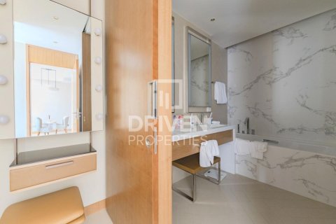 Apartment de 1 dormitorio en The Address Residences Dubai Opera, UAE No. 207382 14