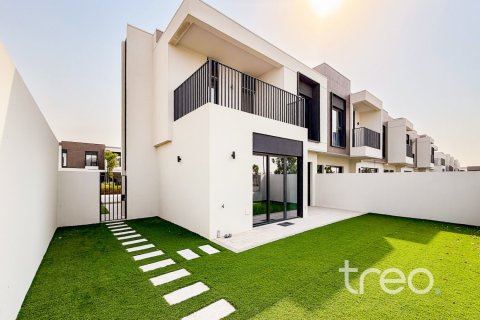 Вилла с 4 спальнями в EMAAR South, ОАЭ №222728