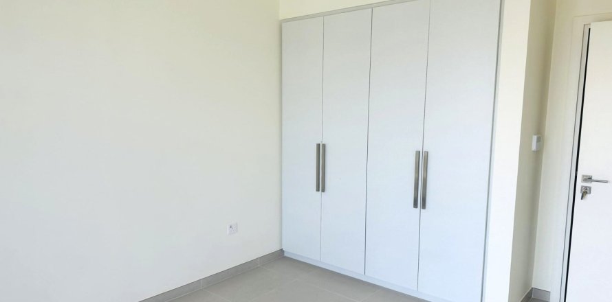 Townhouse de 3 dormitorios en EMAAR South, UAE No. 168273