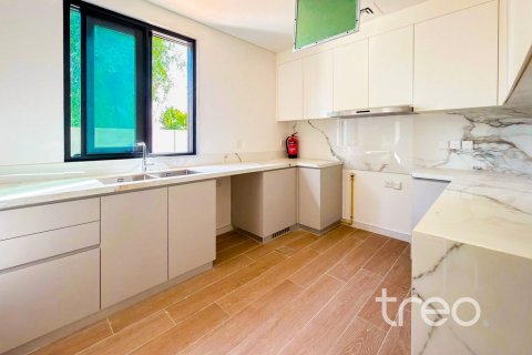 4 bedrooms Townhouse in Dubai, UAE No. 220796 5